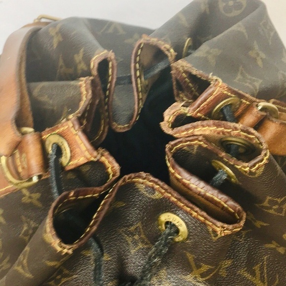 LOUIS VUITTON Monogram Petit Noe - Picture 7 of 14